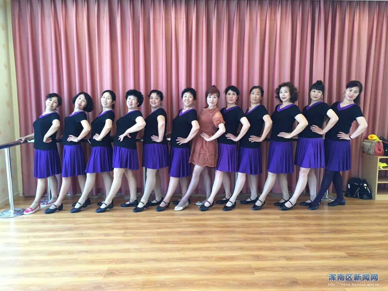 爱之义服务家园---卡侬场地共享 居民幸福安康