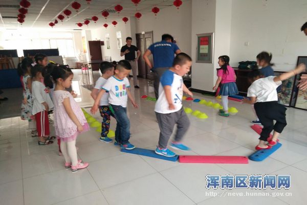 体能两小时 健康助成长——糖厂子社区开展儿童体能训练活动