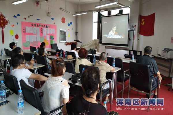 现代商贸区库榆社区党支部开展“向廖俊波同志学习 ”活动