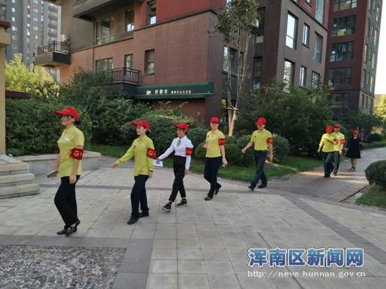 奉天九里社区开展“创建平安社区 加强治安巡逻”活动