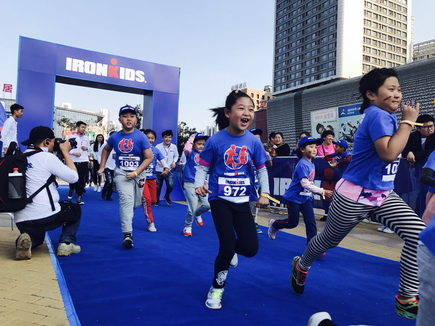 沈阳奥体万达举办IRONKIDS小铁人赛事