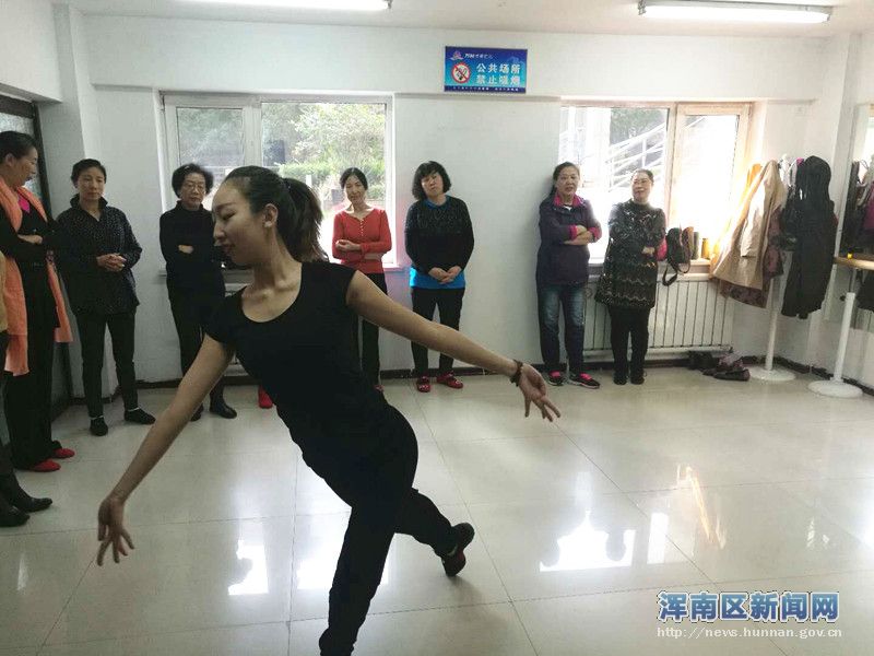 万科新榆社区舞蹈班开课
