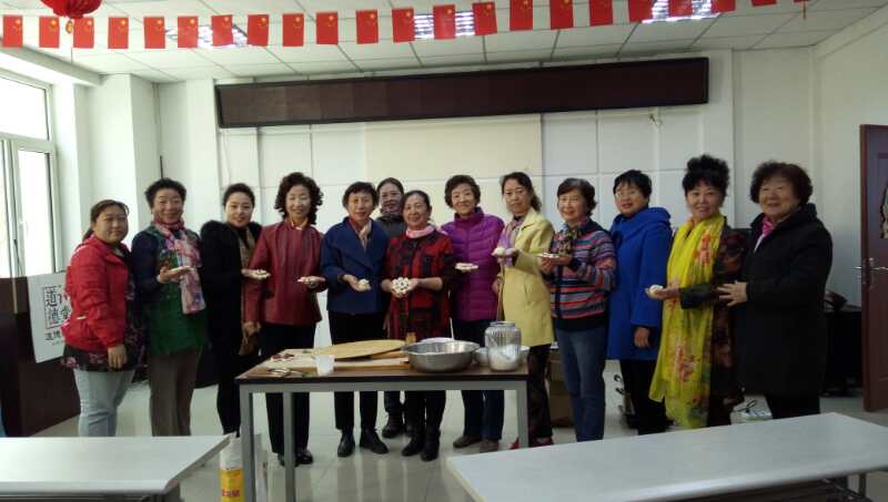 辽宁电视台经济频道《不试不知道》节目组走进富都丽景社区