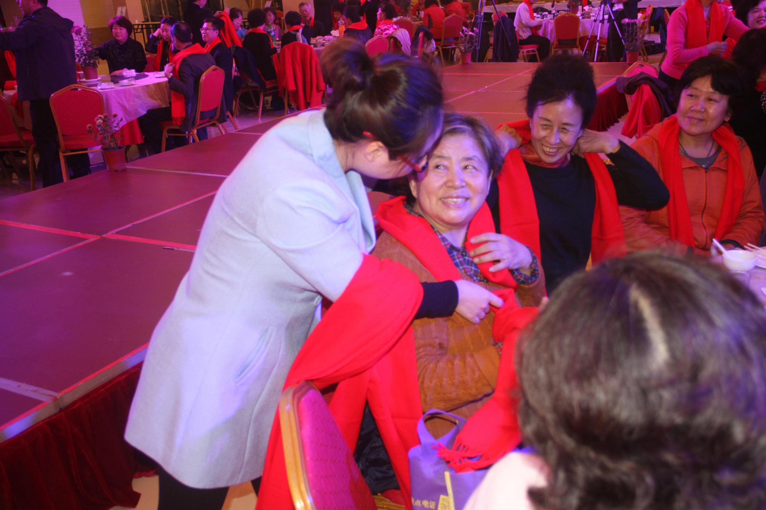 慧缘社区举办重阳节“菊蕊飘香邻里情”厨艺才艺大比拼