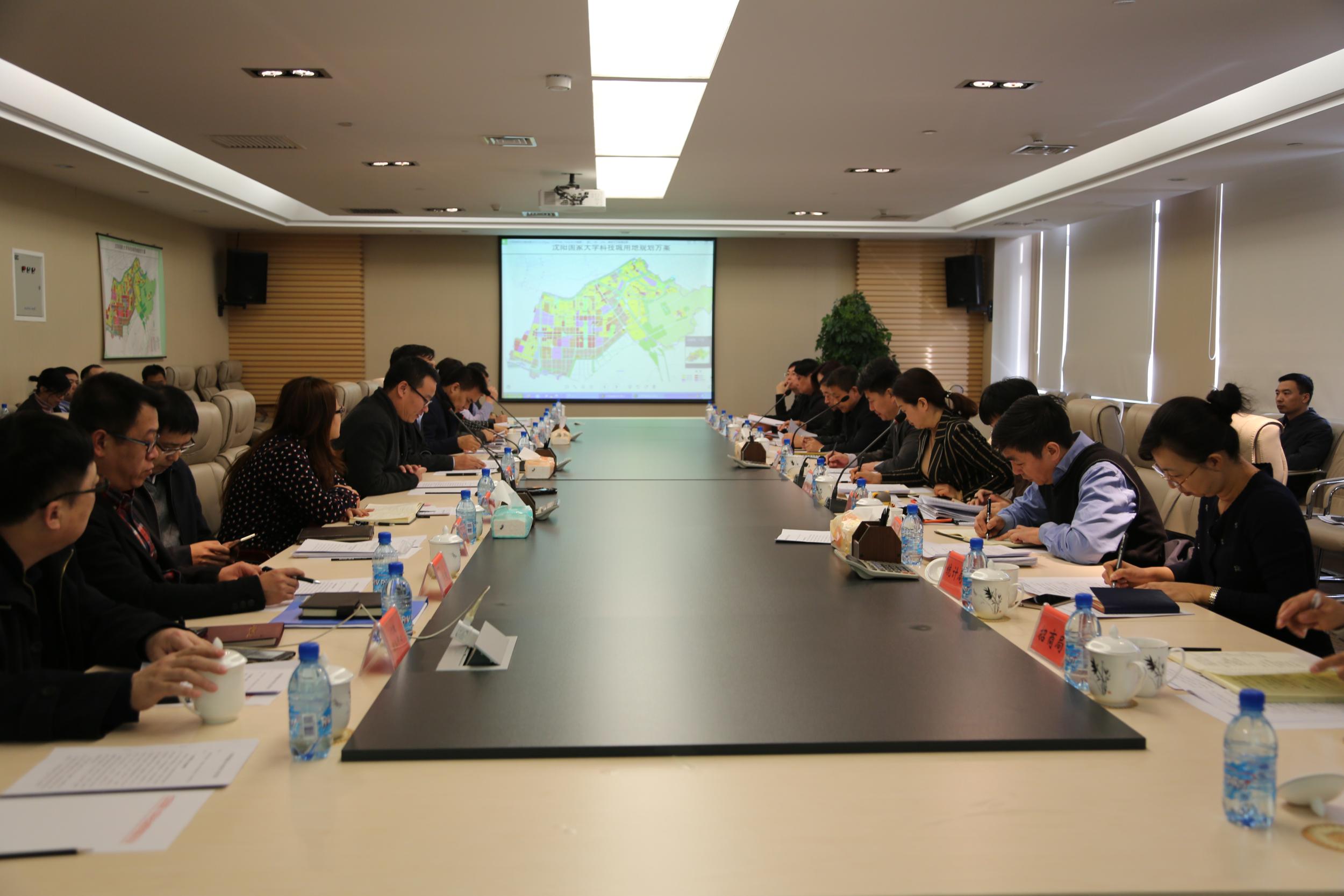 区长李军莅临沈阳国家大学科技城调研