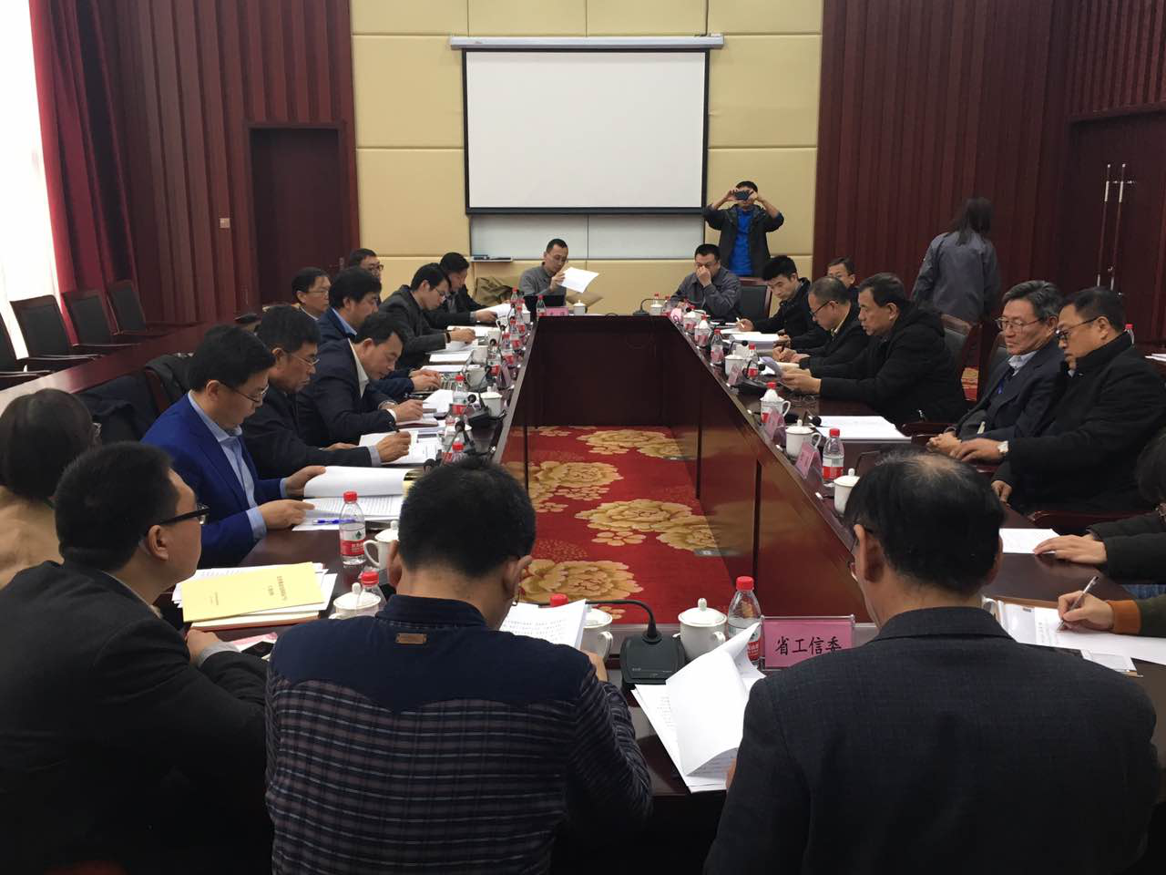 国家工信部赴我市集成电路企业开展调研