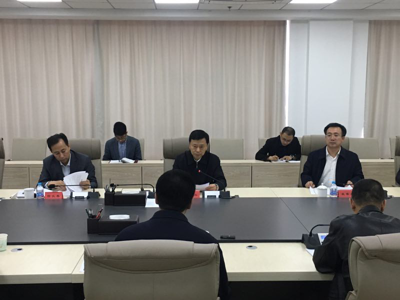 区委书记王一兵主持召开“三城联创”工作调度会