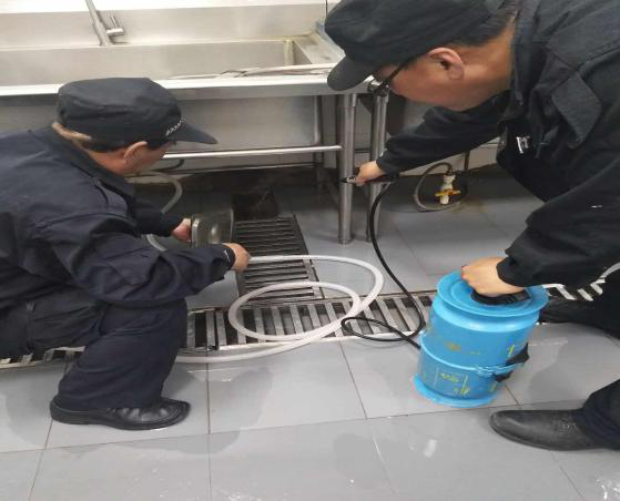 机关餐饮服务中心全面开展2018年消杀工作