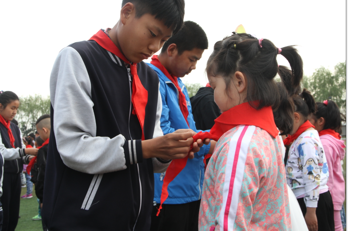 沈阳市第六十三中学开展“争做新时代好队员—你好新时代！”新队员入队活动