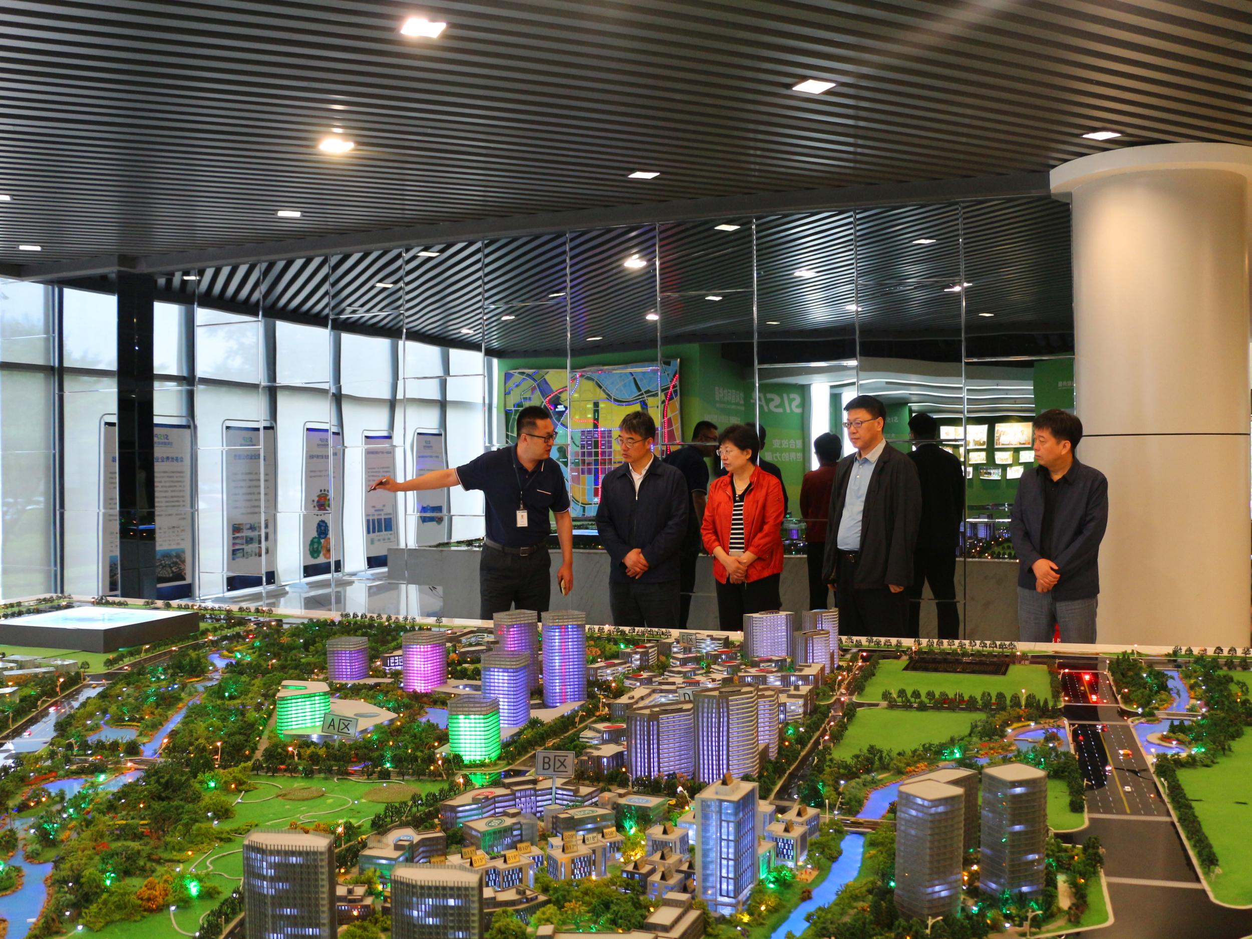 中共葫芦岛市委统战部学习考察组莅临我区参观考察