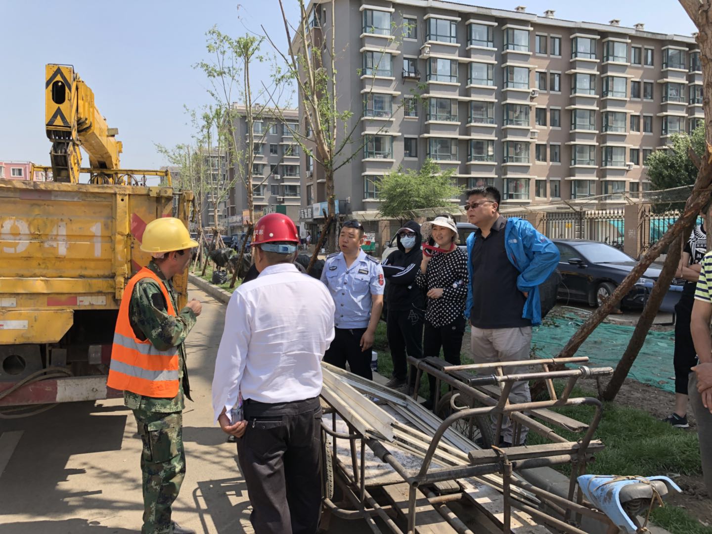 雷厉风行合力攻坚坚决取缔旧物收购站——白塔街道联合多部门开展取缔旧物收...