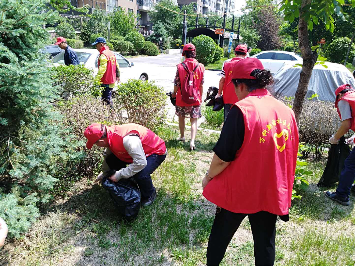 万科新榆社区工青妇开展“美丽中国——我是行动者”志愿者服务活动