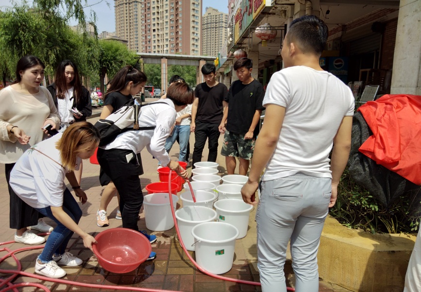 世纪新城社区党委、沈阳城建学院联合党课助力三城联创