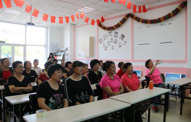 浑河堡社区团支部与沈阳建筑大学第二批志愿服务团队举办“绿水青山就是金山...