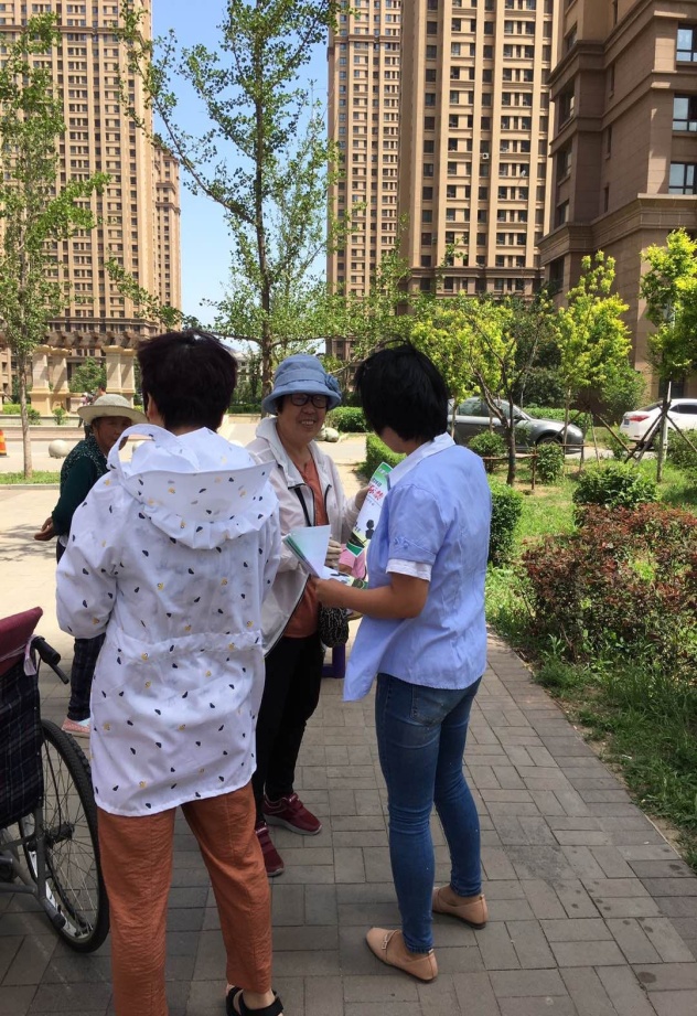 丽城社区团支部开展“珍爱生命，禁毒有我”禁毒宣传活动