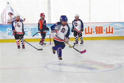 助力我省探索申办冬运会室外冰场惊艳亮相奥林匹克公园