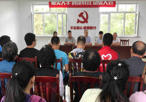 白塔街道机关干部深入基层助力城中村创卫工作