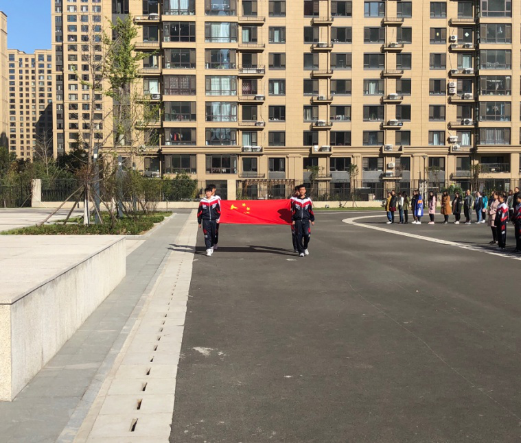 浑南区第五初级中学开展“扫黑除恶，创和谐校园”主题升旗仪式