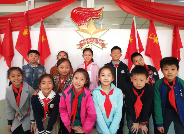 浑南五校开展“说说我们的大英雄”先锋故事会活动