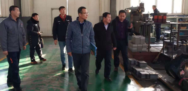 区安监局到高坎街道检查安全生产工作