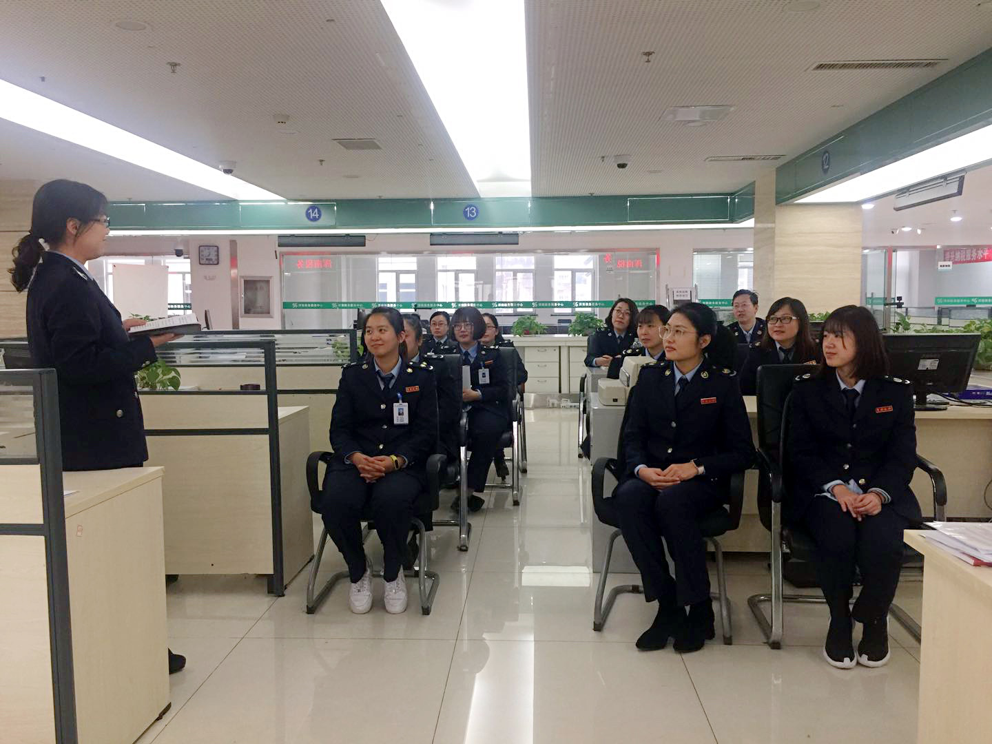 浑南区税务局团委开展“学习贯彻党的十九大精神，维护宪法权威”宪法日学习...