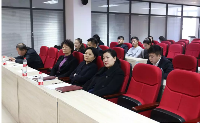 沈阳高新区 浑南区总工会组织开展职业化工会干部2018年工作述职暨测评大会