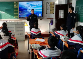 沈阳市第六十一中开展“青春自护·平安春节”假前安全教育活动