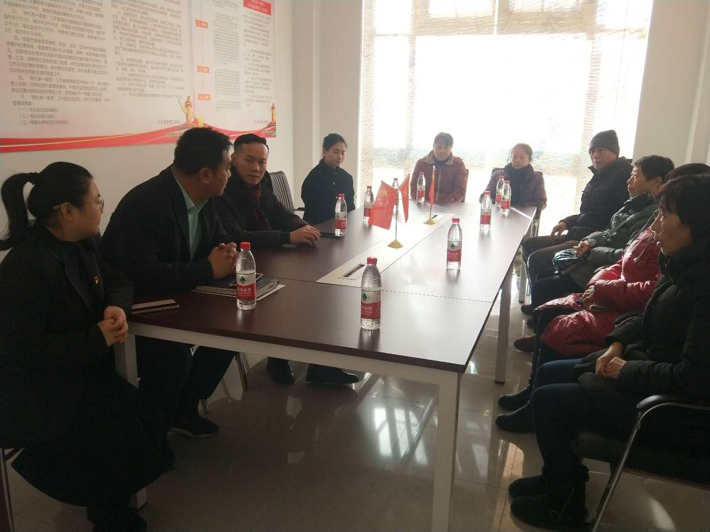 新春送温暖共建暖民心——康贝佳口腔为五三街道困难群众送去新春关怀