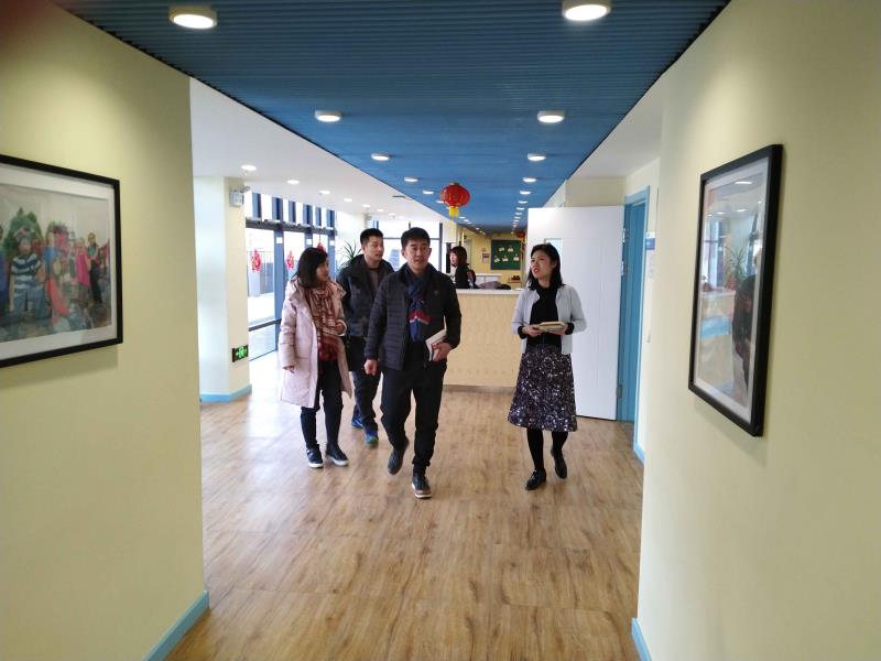 打造优质营商环境服务驻区外资企业——区教育局到外籍人员子女学校实地调研