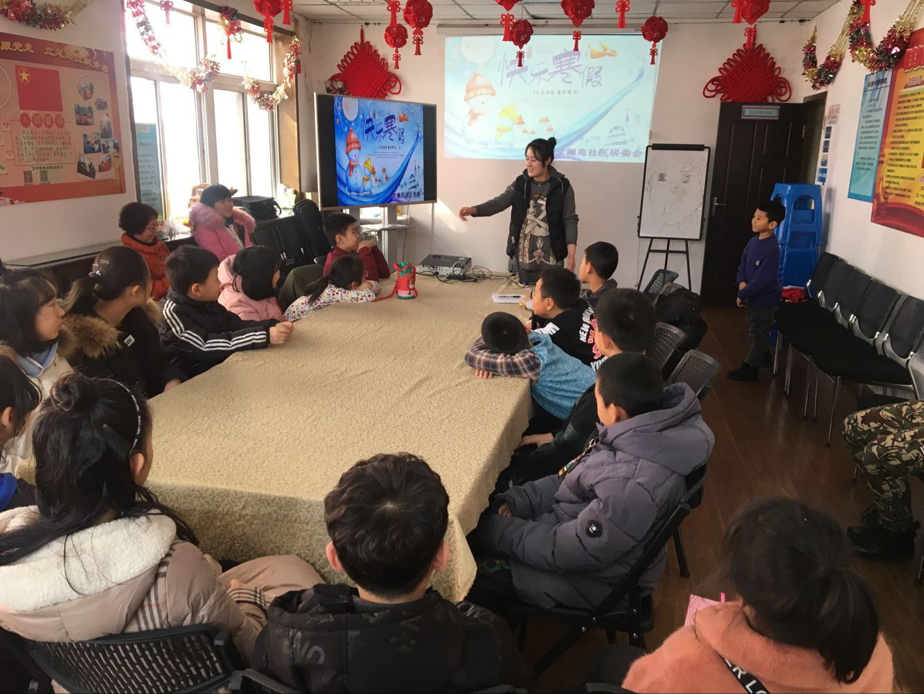 文澜苑社区开展青少年寒假实践活动