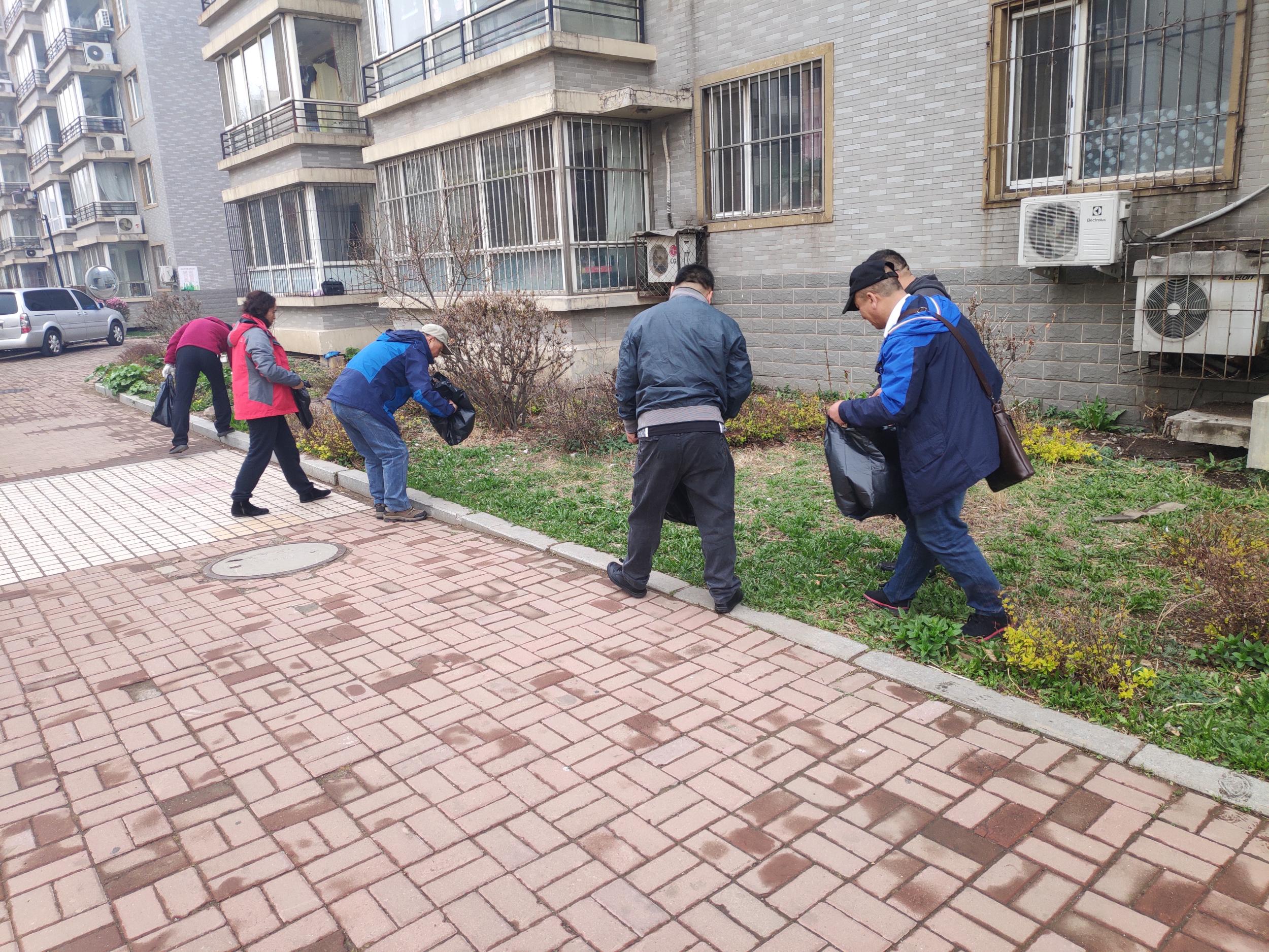 优化环境作表率 推动振兴当先锋——五三街道万科新里程社区共产党员社区奉...