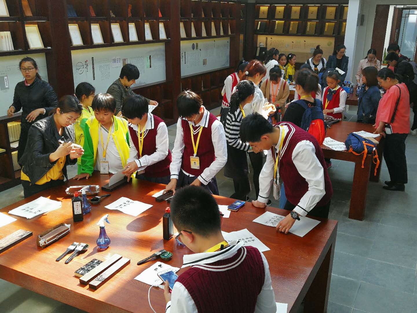 辽风古韵 瓷承塞外——辽宁省实验中学浑南一中荣获全国第六届中小学生艺术...