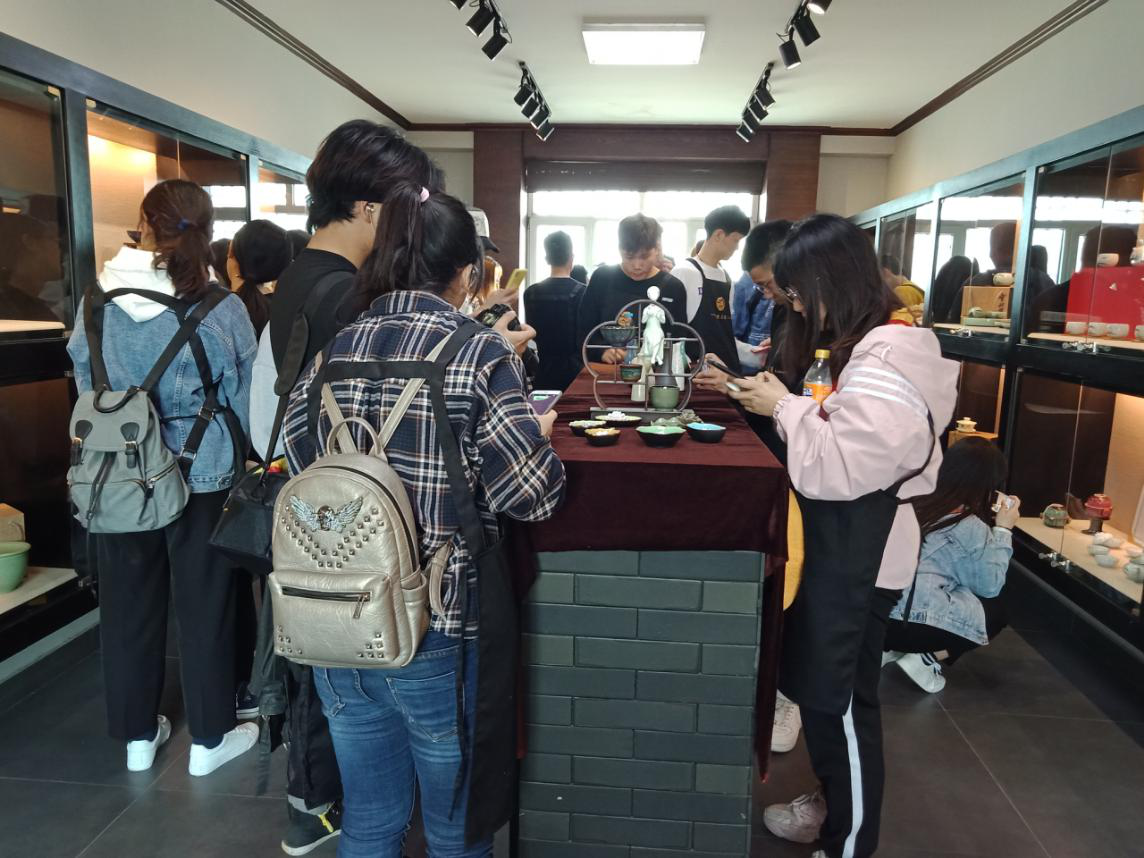 辽宁省龙呈文化创意产业园开展纪念五四运动100周年暨“传承五四薪火，争做...