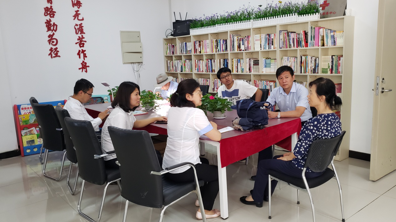 情系百姓解民忧热心为民办实事