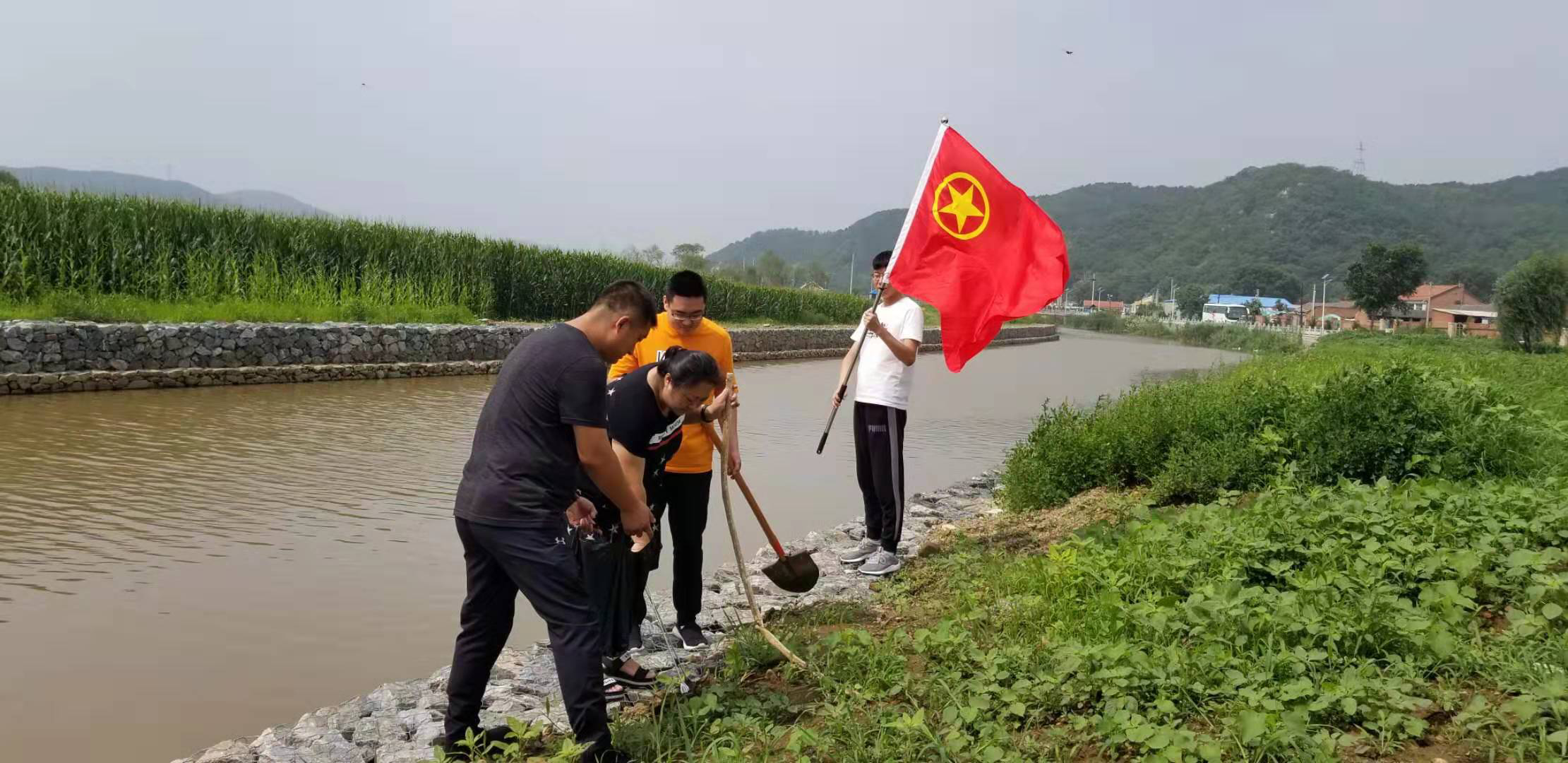 望滨街道团工委“保护母亲河”专项志愿活动