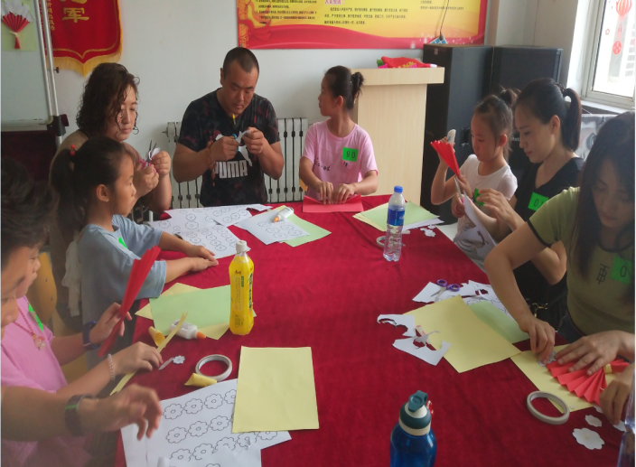 糖厂子社区团支部开展亲子运动会活动