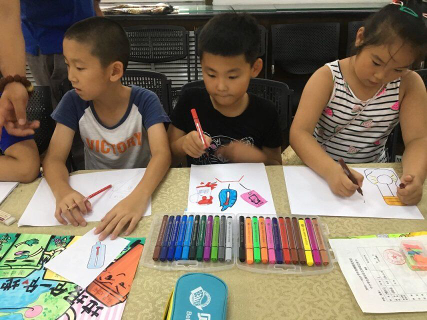 文澜苑社区团支部携手“贝特教育”举办“多彩假期,快乐一夏”主题活动