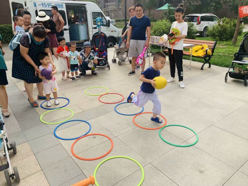 浑河站东街道彩霞社区团支部开展“从我做起,带动全家,引领社会”助力创城...