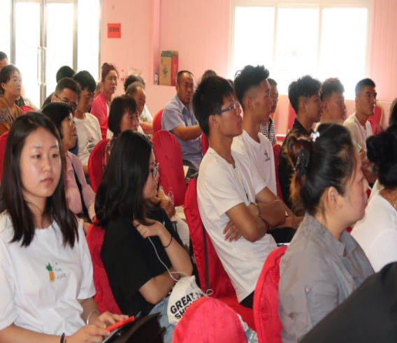 营城子街道施家寨社区团支部开展“凝聚青春智慧贡献青春力量助力乡村振兴共...