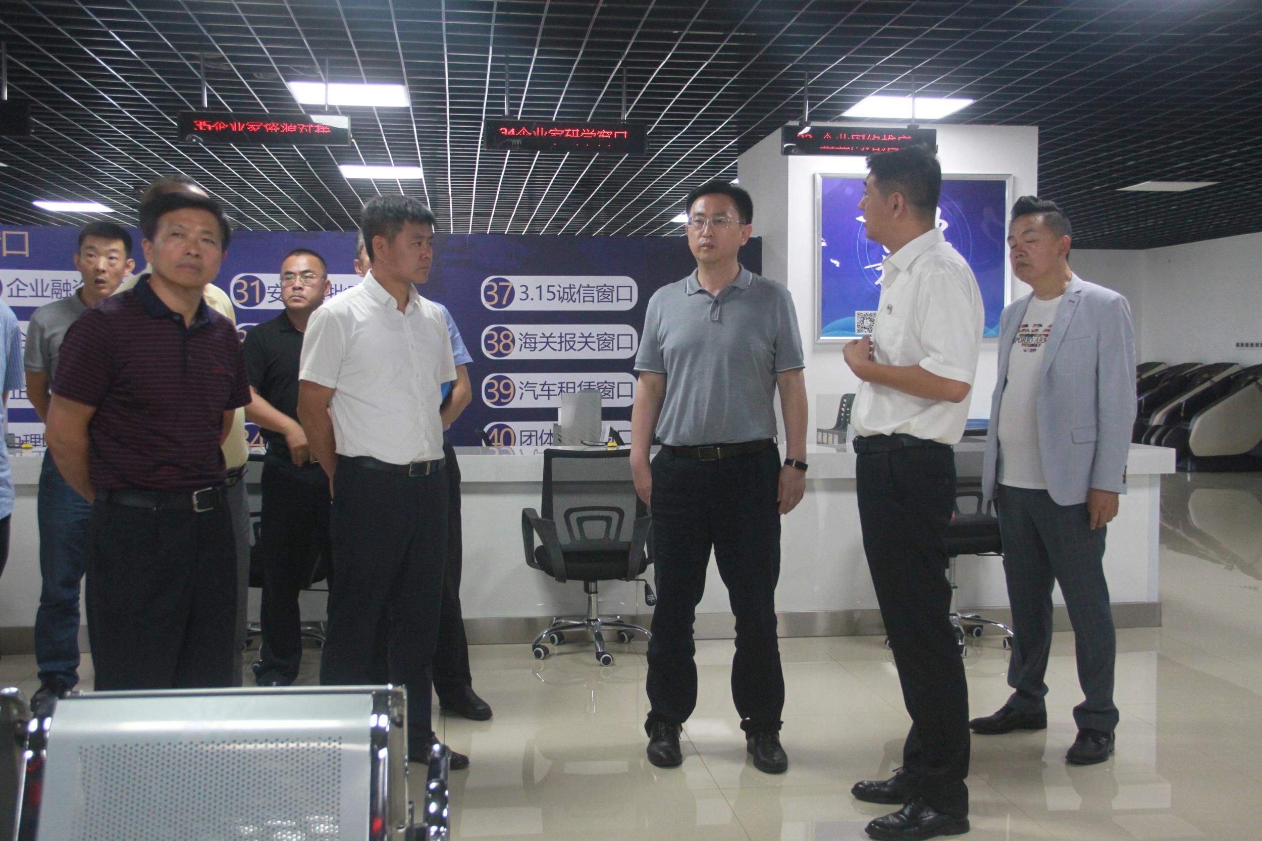 浑南区委书记单义到中景财富管理集团和沈阳无距科技有限公司调研