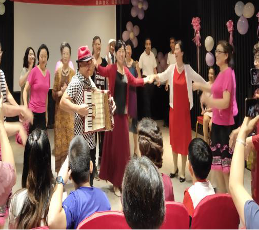 五三街道奥体社区团支部开展“赴会青春奋进新时代”文艺活动