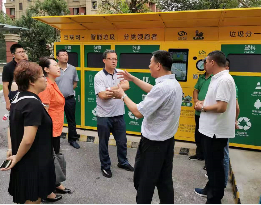 区长居民面对面——垃圾分类要做好，居民出行难要解决