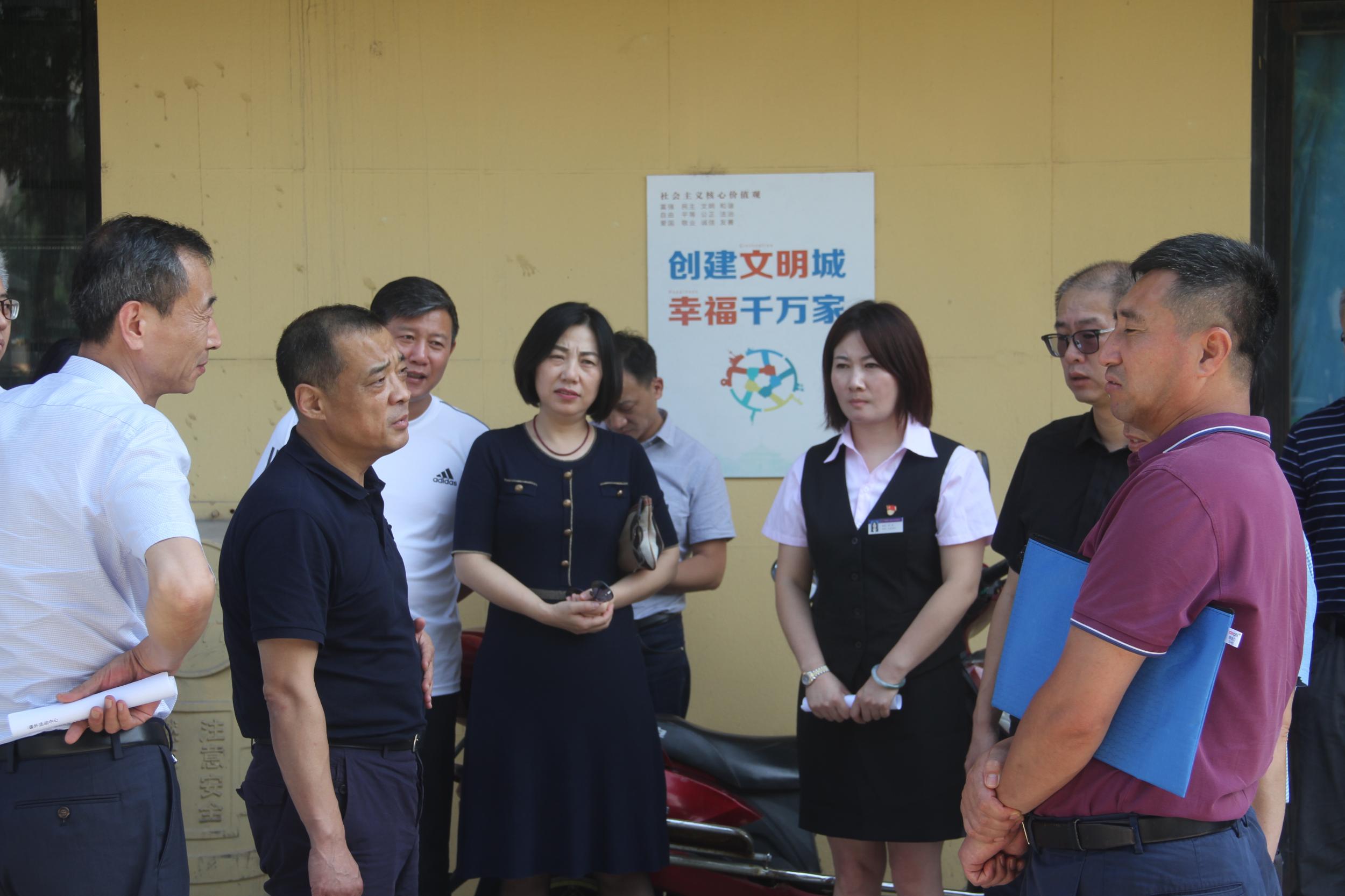 浑南区委副书记周武检查创城重要点位