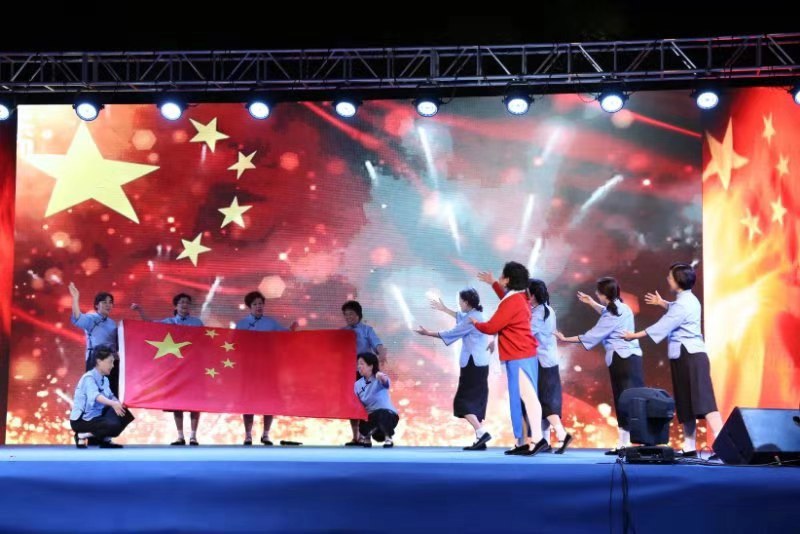 壮丽70年 五三街道举办迎国庆群众文艺演出