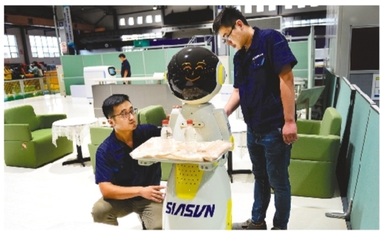 测试机器人——-沈阳新松机器人自动化股份有限公司