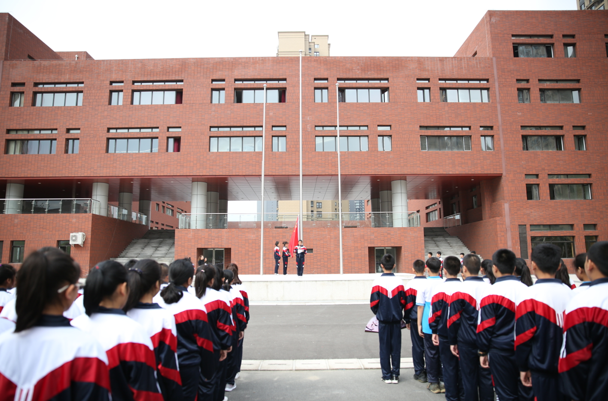 浑南区第五初级中学开展“垃圾分类，从我做起”主题升旗仪式
