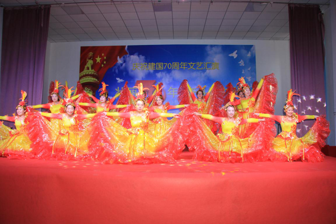 望滨街道举办庆祝新中国成立70周年文艺汇演