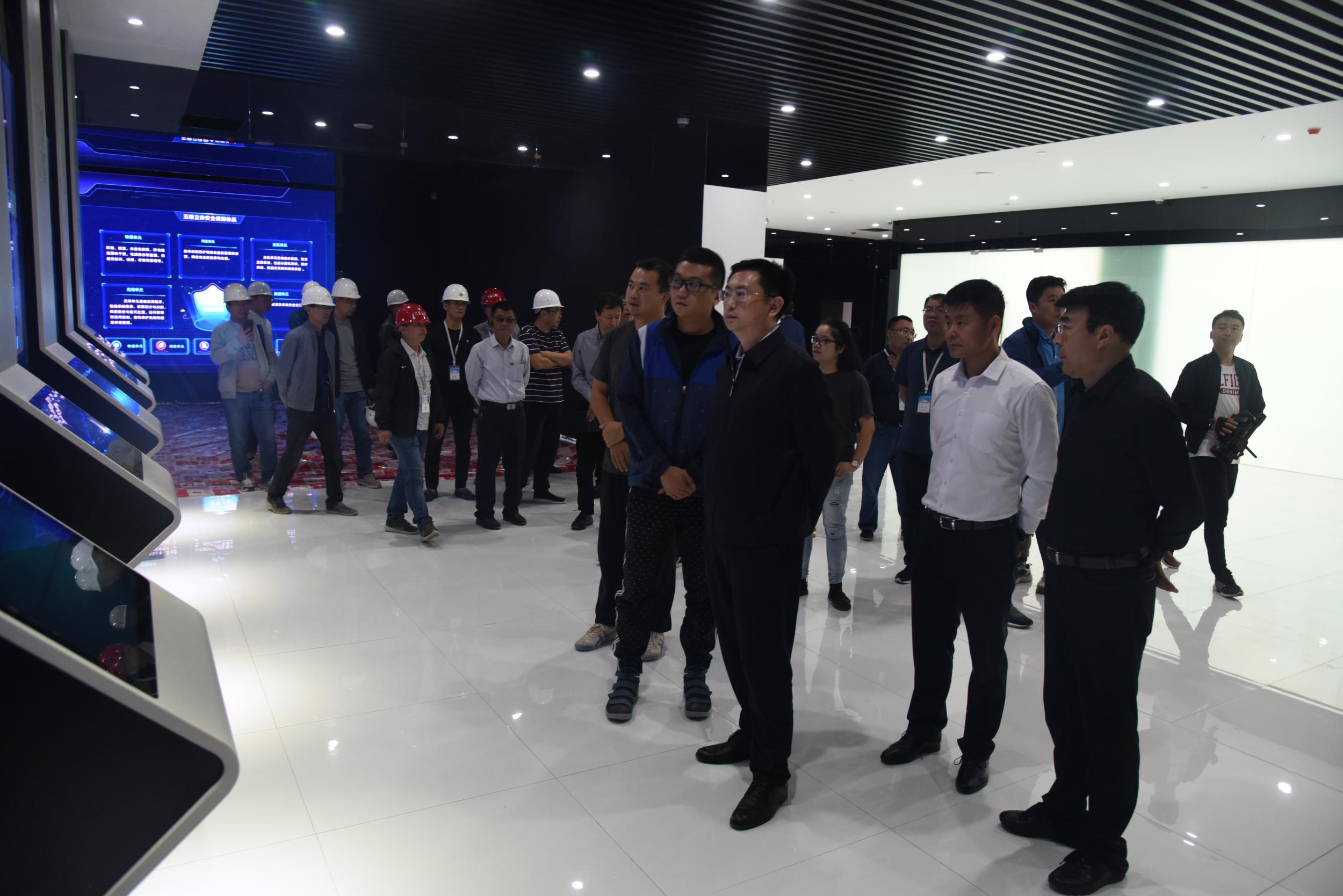 浑南区委书记单义到万实大厦正风肃纪大数据监督展示馆调研项目建设进展情况