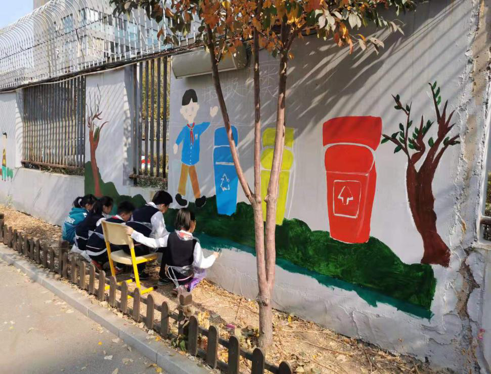 小画笔绘出“新时尚”