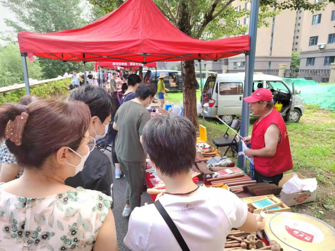 满堂街道开展社区“邻里市集”活动